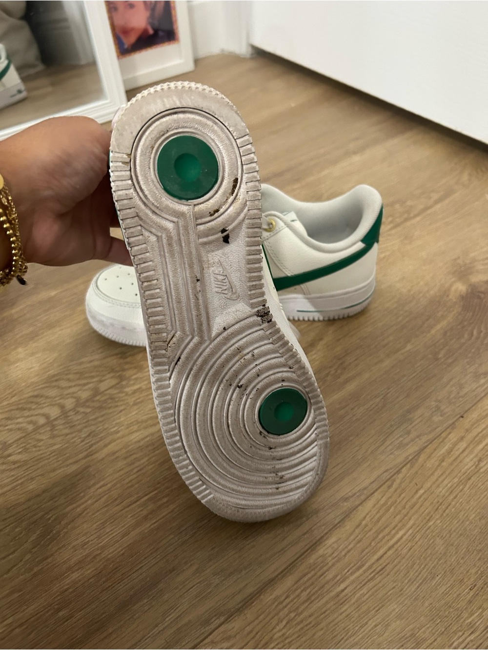 Nike White Leather Low-Top Sneakers with Green Swoosh - Picture 4 of 5